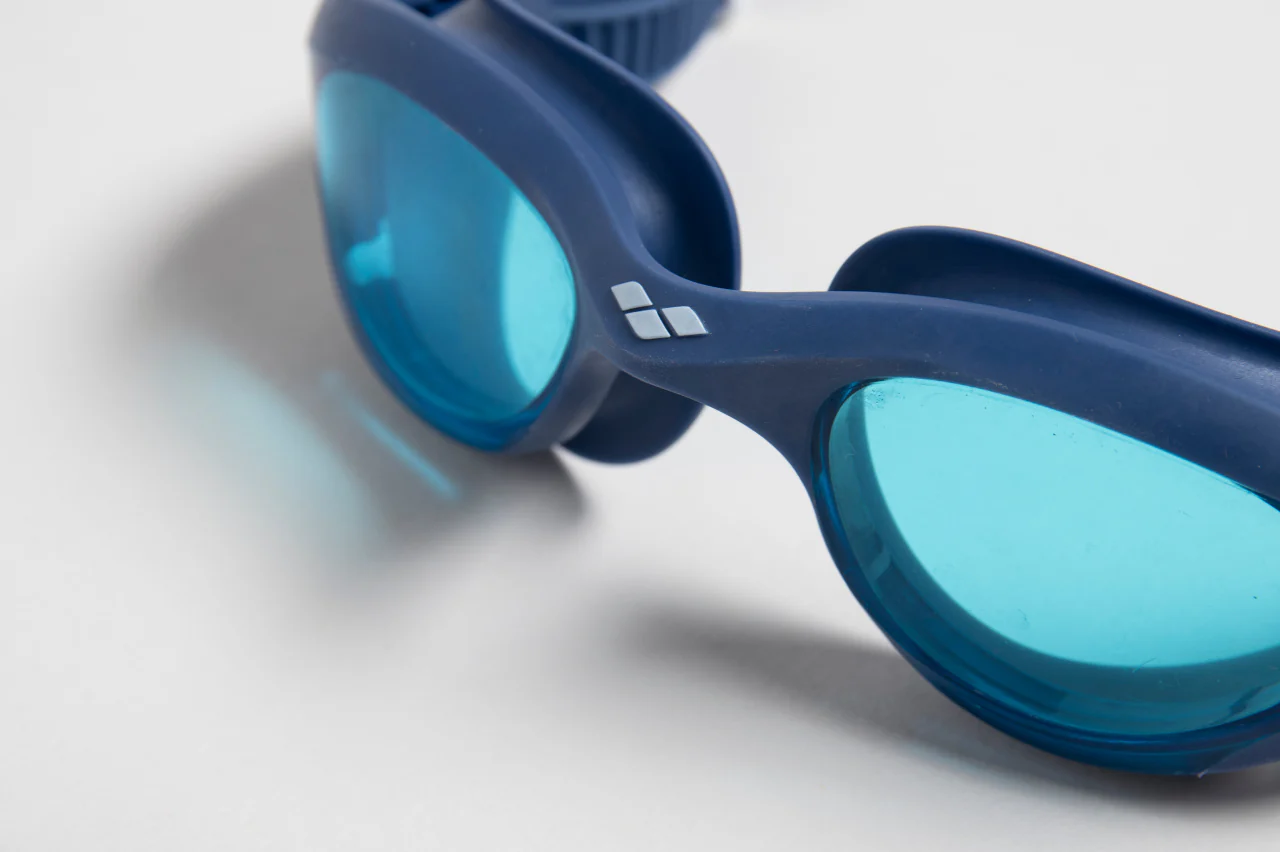 Gafas de natación arena unisex The One  - Azul Claro/Azul - Image 11